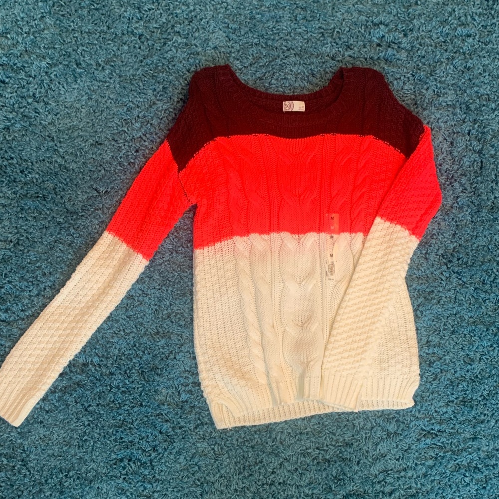 Medium new sweater. From kohls. White, maroon, neon pink.